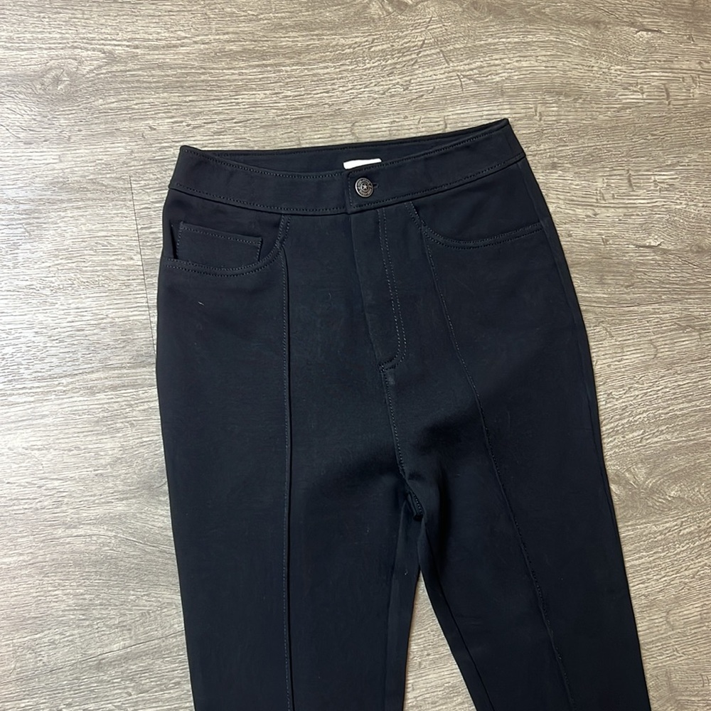 5 à 7 Cinq à Sept Ponte Colette Skinny Pleated Pant Black - Picture 7 of 15